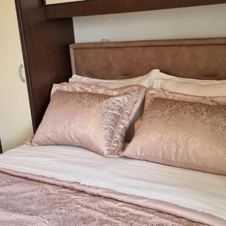 Šestanovac Holiday Home Zezevica - Heated Pool מראה חיצוני תמונה