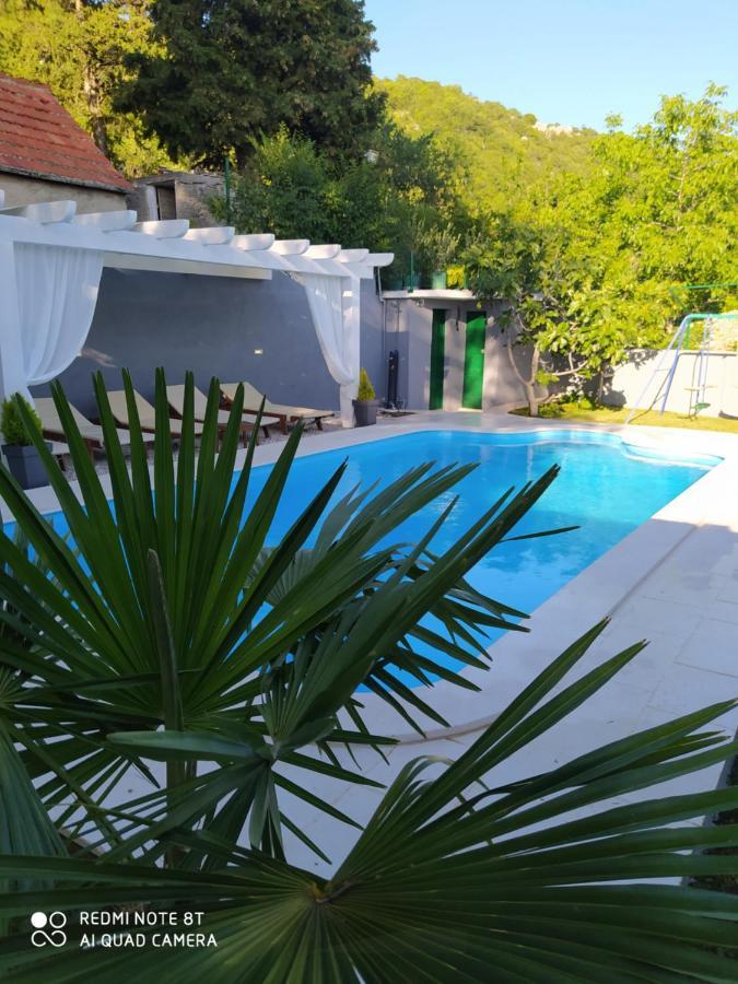 Šestanovac Holiday Home Zezevica - Heated Pool מראה חיצוני תמונה